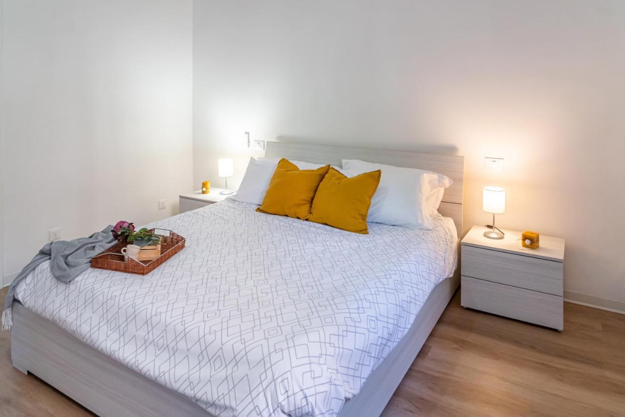 Casa Golgi - Pavia City - By Host4U Exteriör bild