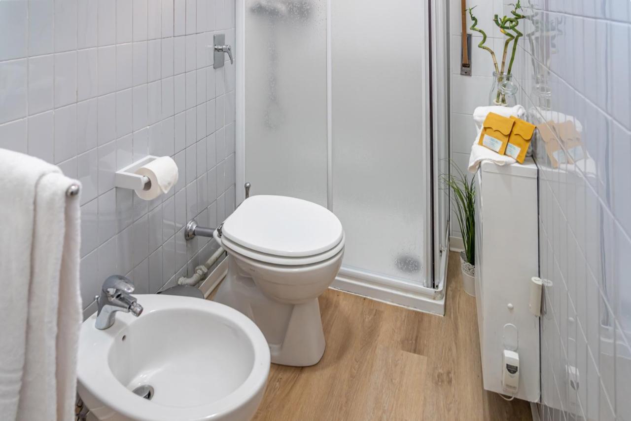 Casa Golgi - Pavia City - By Host4U Exteriör bild